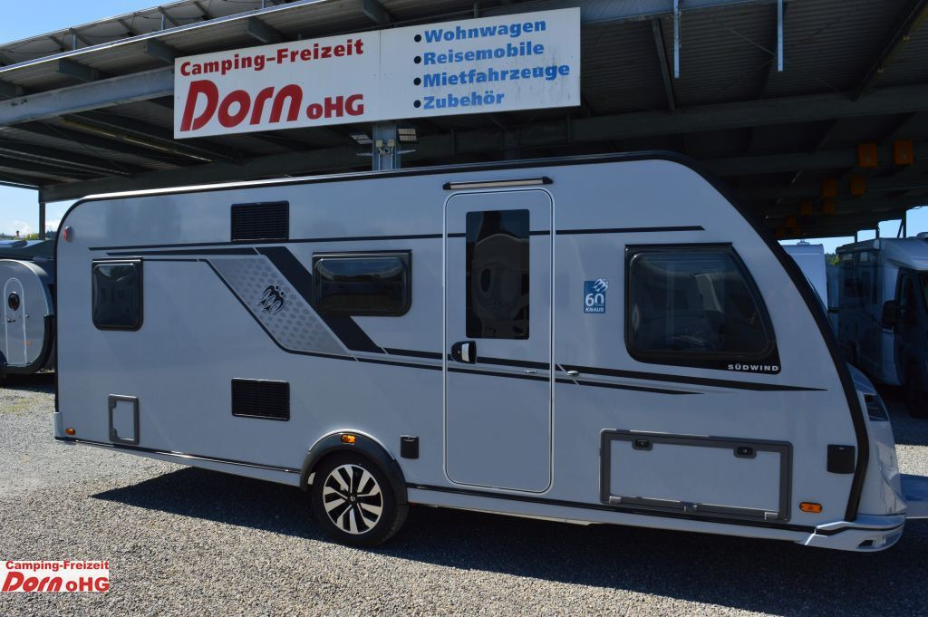 Knaus Südwind 580 QS 60 YEARS Kühlschrank 177l - Wohnwagen: das Bild 1 Knaus Südwind 580 QS 60 YEARS Kühlschrank 177l - Wohnwagen: das Bild 1