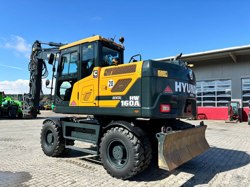 Hyundai HW160A Hyundai HW160A - Mobilbagger: das Bild 2 Hyundai HW160A Hyundai HW160A - Mobilbagger: das Bild 2