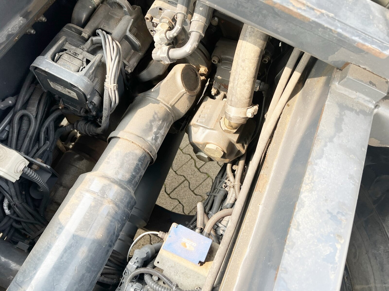 ASTRA HD9 86.56 8x6, 24m³ Mulde, Intarder ASTRA HD9 86.56 8x6, 24m³ Mulde, Intarder - Muldenkipper/ Dumper: das Bild 3 ASTRA HD9 86.56 8x6, 24m³ Mulde, Intarder ASTRA HD9 86.56 8x6, 24m³ Mulde, Intarder - Muldenkipper/ Dumper: das Bild 3