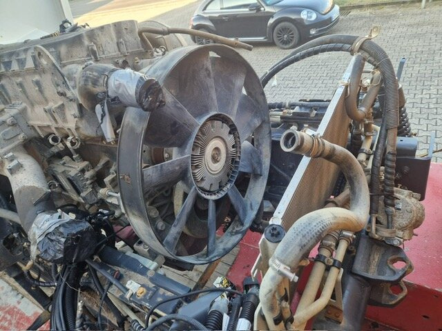 Muldenkipper/ Dumper ASTRA HHD9 6x6 ASTRA HHD9 6x6, Cursor 13: das Bild 14