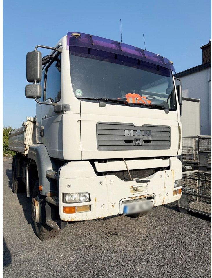 MAN TGA 18.360 4X4 BB TGA 18.360 4X4 BB - Kipper: das Bild 2 MAN TGA 18.360 4X4 BB TGA 18.360 4X4 BB - Kipper: das Bild 2