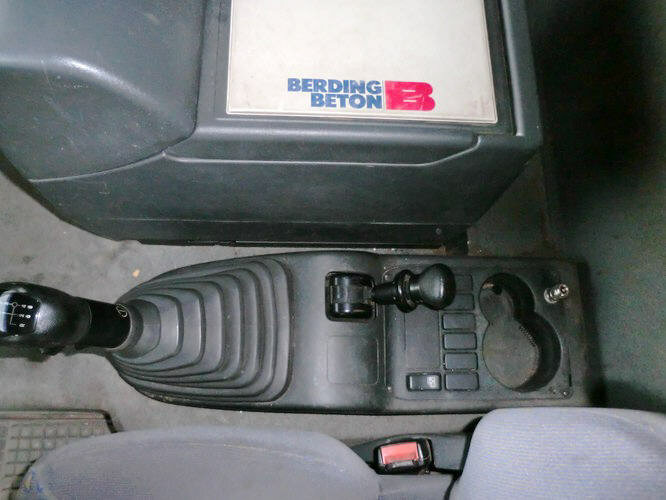 MAN TGA 18.360 4x2 TGA 18.360 4x2, Baustoff, Kran ATLAS 125.1 - Autokran, Pritsche LKW: das Bild 2 MAN TGA 18.360 4x2 TGA 18.360 4x2, Baustoff, Kran ATLAS 125.1 - Autokran, Pritsche LKW: das Bild 2