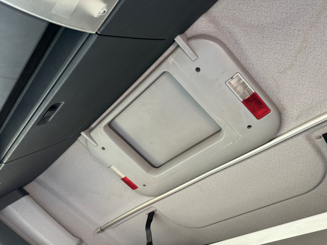 MAN TGA 18.430 4X2 LL TGA 18.430 4X2 LL, 2x AHK - Abrollkipper: das Bild 3 MAN TGA 18.430 4X2 LL TGA 18.430 4X2 LL, 2x AHK - Abrollkipper: das Bild 3