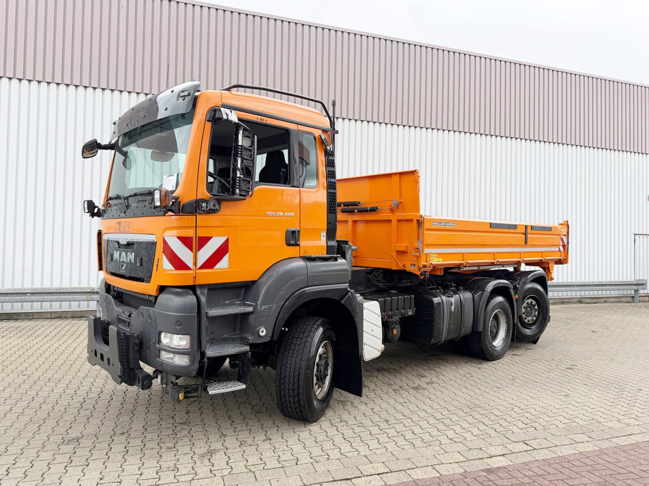 MAN TGS 28.400 6x4-4 BL TGS 28.400 6x4-4 BL, EEV, Lenk-/Liftachse, Wechselsystem - Kipper: das Bild 1 MAN TGS 28.400 6x4-4 BL TGS 28.400 6x4-4 BL, EEV, Lenk-/Liftachse, Wechselsystem - Kipper: das Bild 1