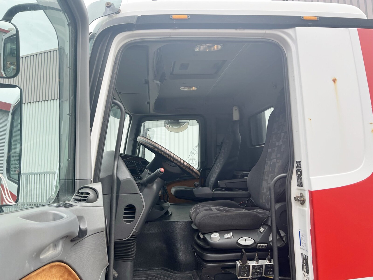 Mercedes-Benz Actros 2546 L 6x2 Actros 2546 L 6x2/48, Lift-/Lenkachse, RK 20.70 bis 7 m Container - Abrollkipper: das Bild 2 Mercedes-Benz Actros 2546 L 6x2 Actros 2546 L 6x2/48, Lift-/Lenkachse, RK 20.70 bis 7 m Container - Abrollkipper: das Bild 2