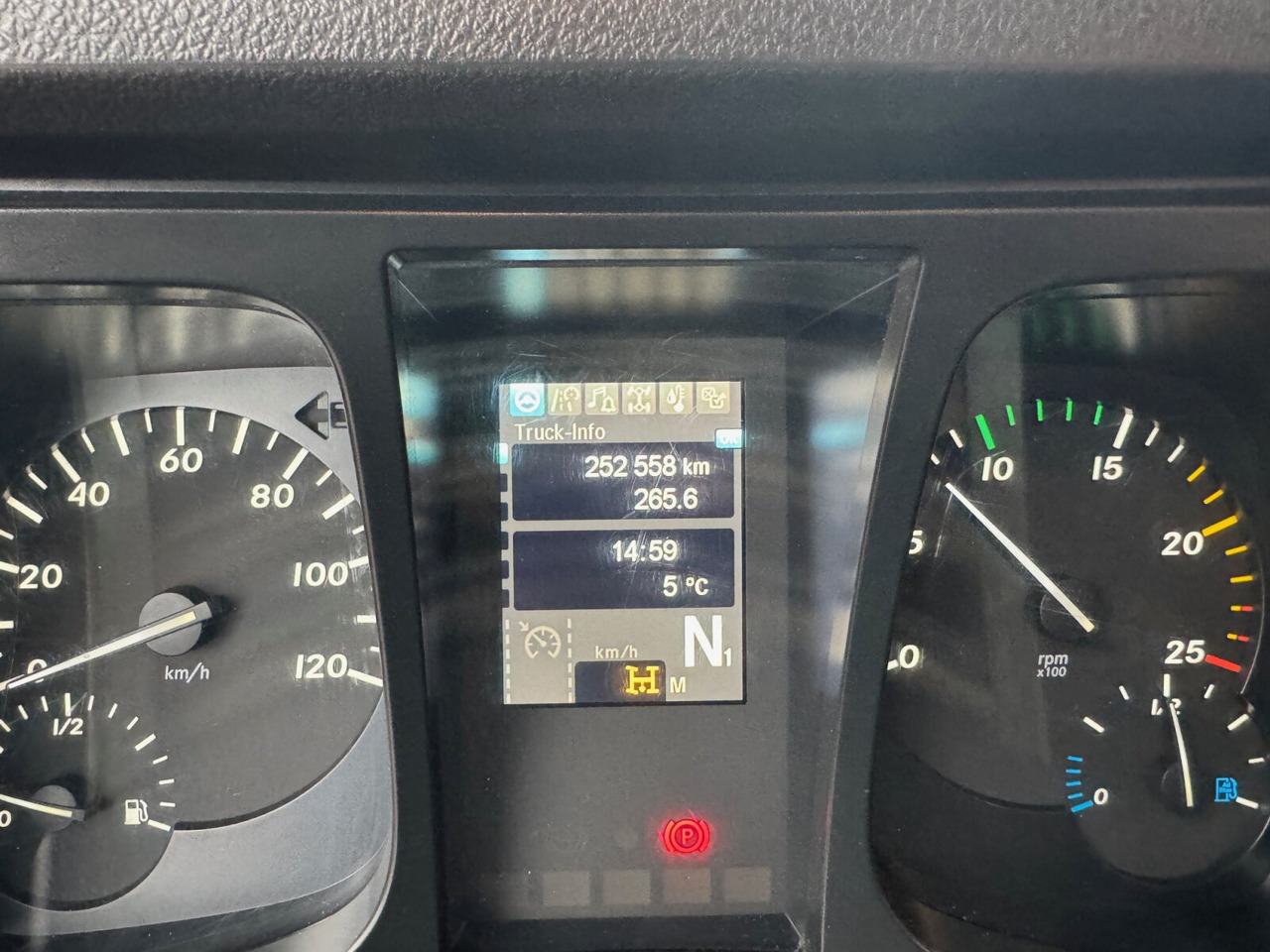 Mercedes-Benz Arocs 2642 6x4 Arocs 2642 6x4 mit Heckkran Atlas AK 186.3 V-2 - Autokran, Pritsche LKW: das Bild 5 Mercedes-Benz Arocs 2642 6x4 Arocs 2642 6x4 mit Heckkran Atlas AK 186.3 V-2 - Autokran, Pritsche LKW: das Bild 5