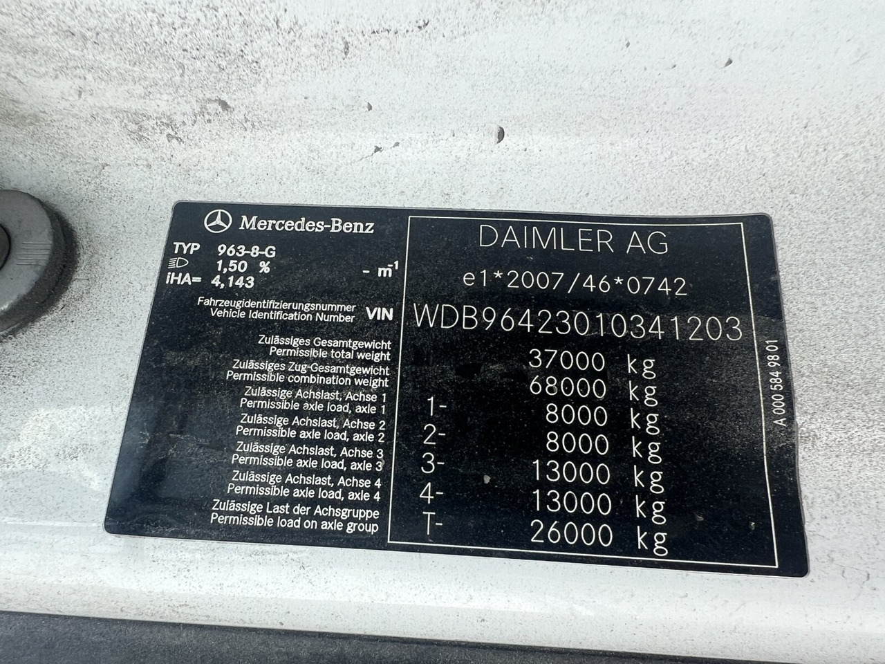 Mercedes-Benz Arocs 3253 K 8x4/4 Arocs 3253 K 8x4/4, Retarder, Stahlmulde ca. 15m³, hydr. Heckklappenöffnung - Muldenkipper/ Dumper: das Bild 2 Mercedes-Benz Arocs 3253 K 8x4/4 Arocs 3253 K 8x4/4, Retarder, Stahlmulde ca. 15m³, hydr. Heckklappenöffnung - Muldenkipper/ Dumper: das Bild 2