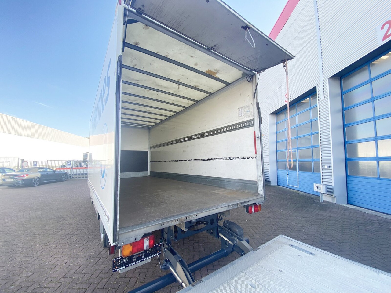 Mercedes-Benz Atego 816 4x2 Atego 816 4x2 mit Sörensen LBW - Koffer LKW: das Bild 3 Mercedes-Benz Atego 816 4x2 Atego 816 4x2 mit Sörensen LBW - Koffer LKW: das Bild 3