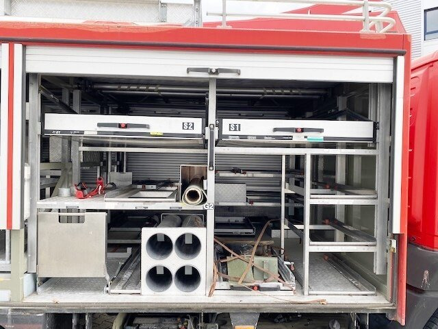 Mercedes-Benz LK 814 F 4x2 LK 814 F 4x2, Ziegler RW1, 6-Zylinder Motor - Feuerwehrfahrzeug: das Bild 2 Mercedes-Benz LK 814 F 4x2 LK 814 F 4x2, Ziegler RW1, 6-Zylinder Motor - Feuerwehrfahrzeug: das Bild 2