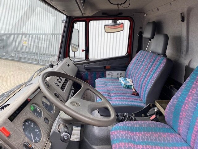 Mercedes-Benz LK 814 F 4x2 LK 814 F 4x2, Ziegler RW1, 6-Zylinder Motor - Feuerwehrfahrzeug: das Bild 5 Mercedes-Benz LK 814 F 4x2 LK 814 F 4x2, Ziegler RW1, 6-Zylinder Motor - Feuerwehrfahrzeug: das Bild 5