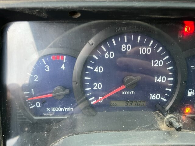 Mitsubishi Canter Fuso 7C15D 4x2 Canter Fuso 7C15D 4x2 - Kipper: das Bild 4 Mitsubishi Canter Fuso 7C15D 4x2 Canter Fuso 7C15D 4x2 - Kipper: das Bild 4