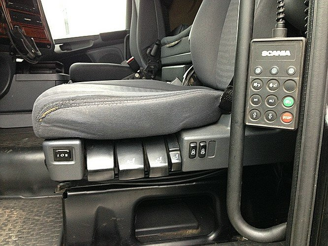 Scania R 420 4x2 R420 4x2 Lowliner, Twin Tec Rußfilterkat - Sattelzugmaschine: das Bild 2 Scania R 420 4x2 R420 4x2 Lowliner, Twin Tec Rußfilterkat - Sattelzugmaschine: das Bild 2