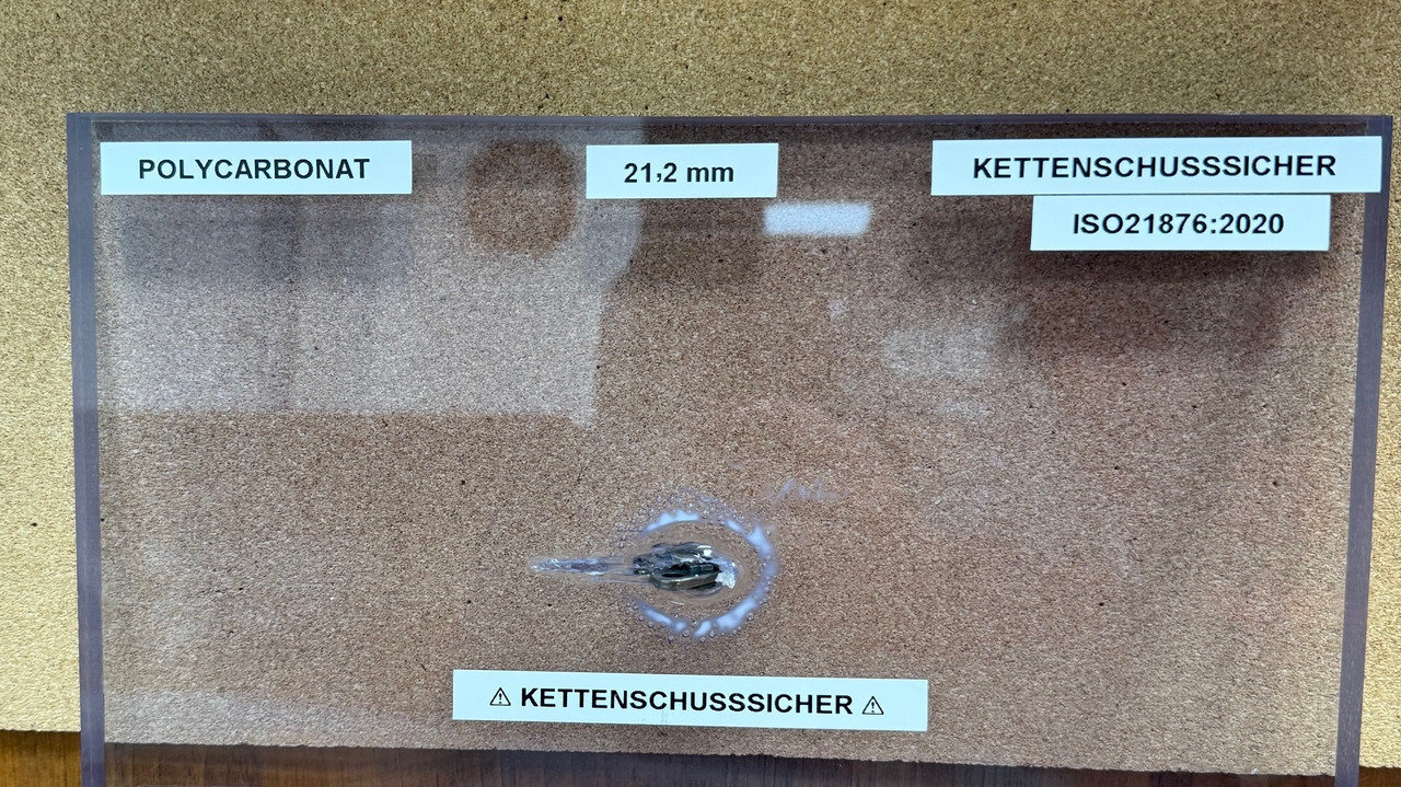 - Windschutzscheibe für Harvester: das Bild 1 - Windschutzscheibe für Harvester: das Bild 1