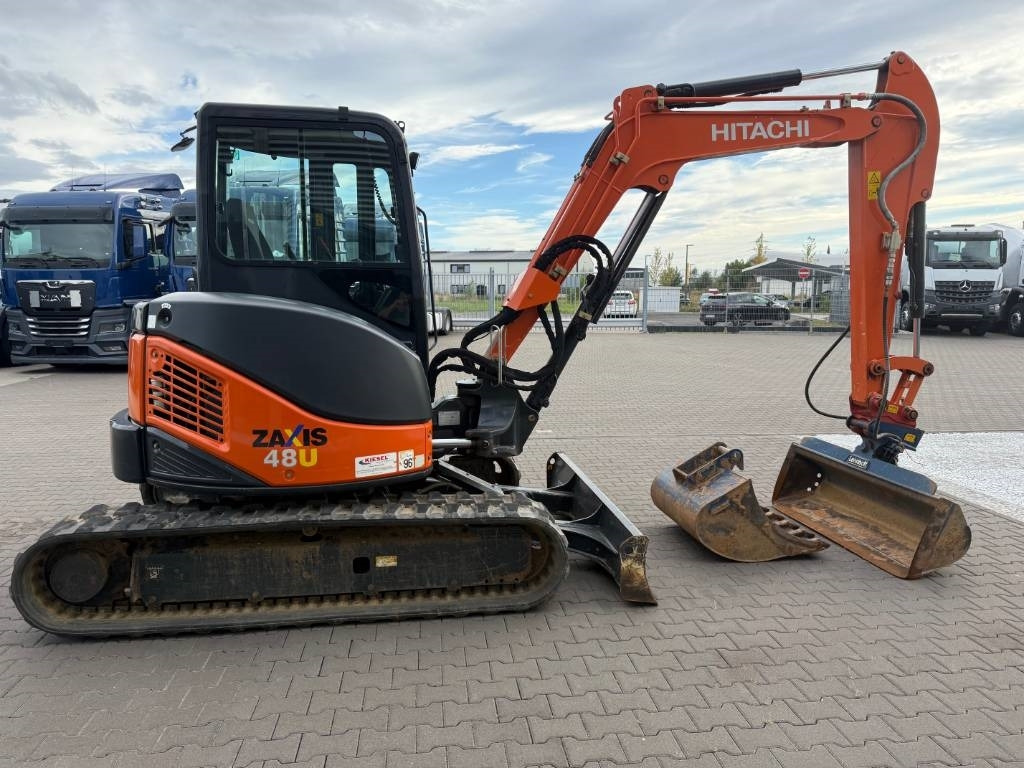 Hitachi ZX 48 U-3 CLR - Minibagger: das Bild 4 Hitachi ZX 48 U-3 CLR - Minibagger: das Bild 4