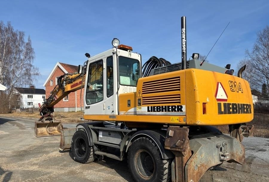 Liebherr A 914 Litronic A2-PL Tiltrotator 30Km/h - Mobilbagger: das Bild 2 Liebherr A 914 Litronic A2-PL Tiltrotator 30Km/h - Mobilbagger: das Bild 2