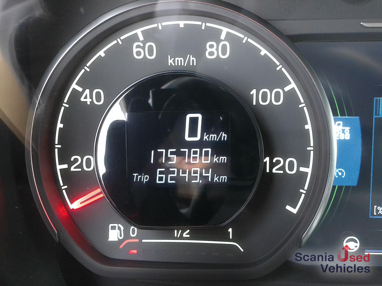 SCANIA R 460 A4x2EB - Sattelzugmaschine: das Bild 4 SCANIA R 460 A4x2EB - Sattelzugmaschine: das Bild 4