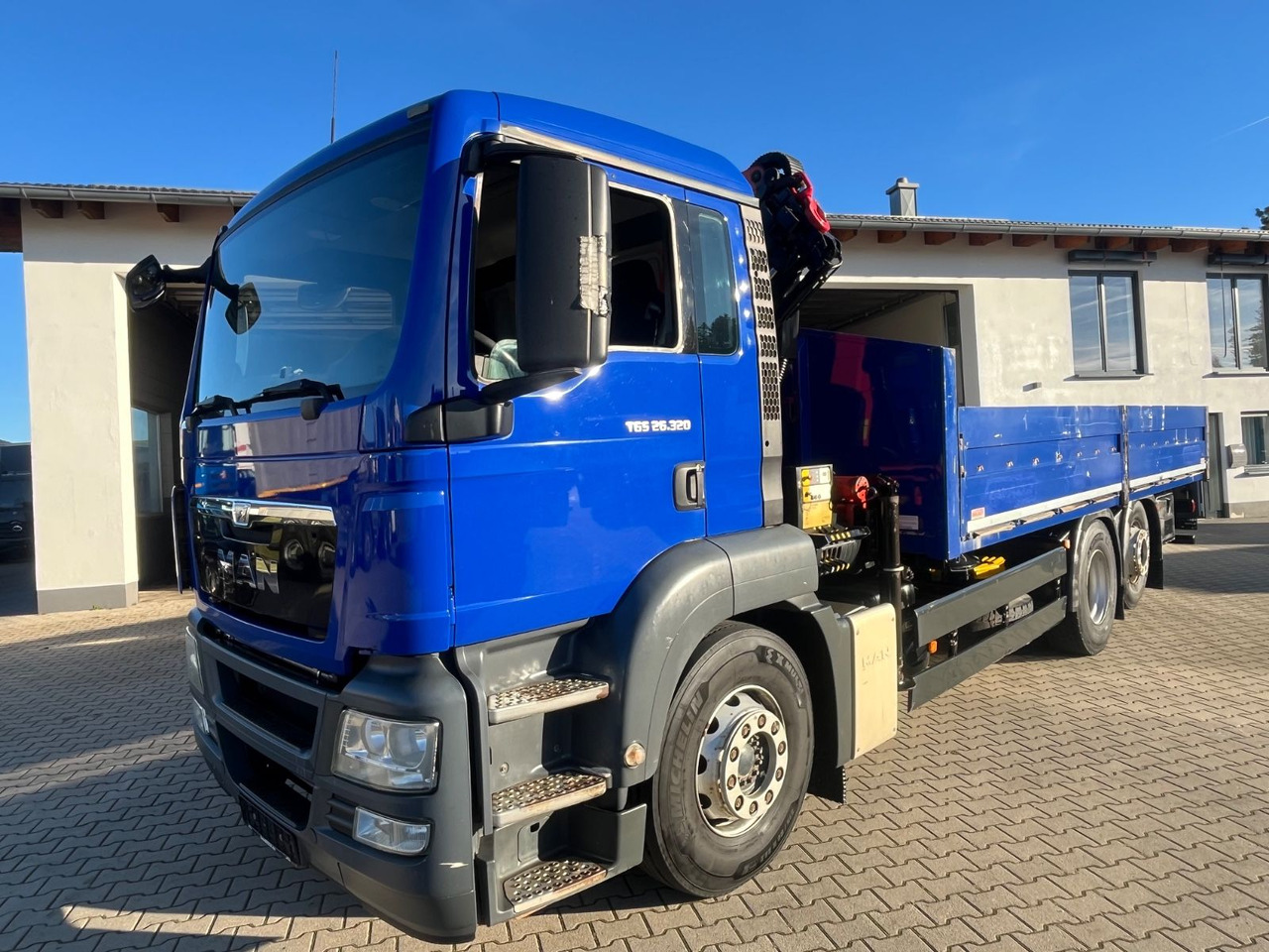 MAN TGS 26.320 Pritsche mit Kran Palfinger PK12002 - Pritsche LKW, Autokran: das Bild 2 MAN TGS 26.320 Pritsche mit Kran Palfinger PK12002 - Pritsche LKW, Autokran: das Bild 2