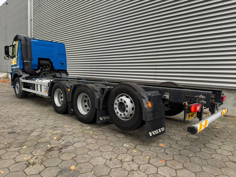 Volvo FM 410 / 8X4 / I-Shift / ADR / Tridem / TUV: 6-2026 / NL Truck - Fahrgestell LKW: das Bild 4 Volvo FM 410 / 8X4 / I-Shift / ADR / Tridem / TUV: 6-2026 / NL Truck - Fahrgestell LKW: das Bild 4