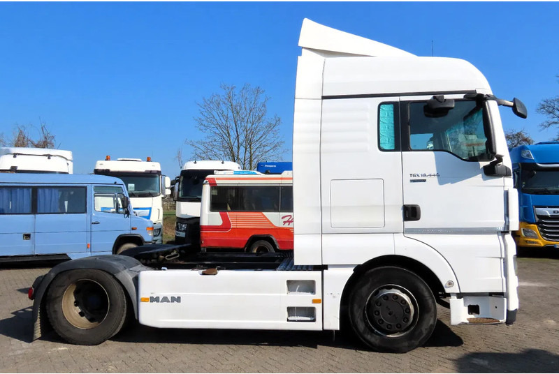 MAN TGX 14.440 RETARDER, FRIGO, 2 beds - Sattelzugmaschine: das Bild 4 MAN TGX 14.440 RETARDER, FRIGO, 2 beds - Sattelzugmaschine: das Bild 4