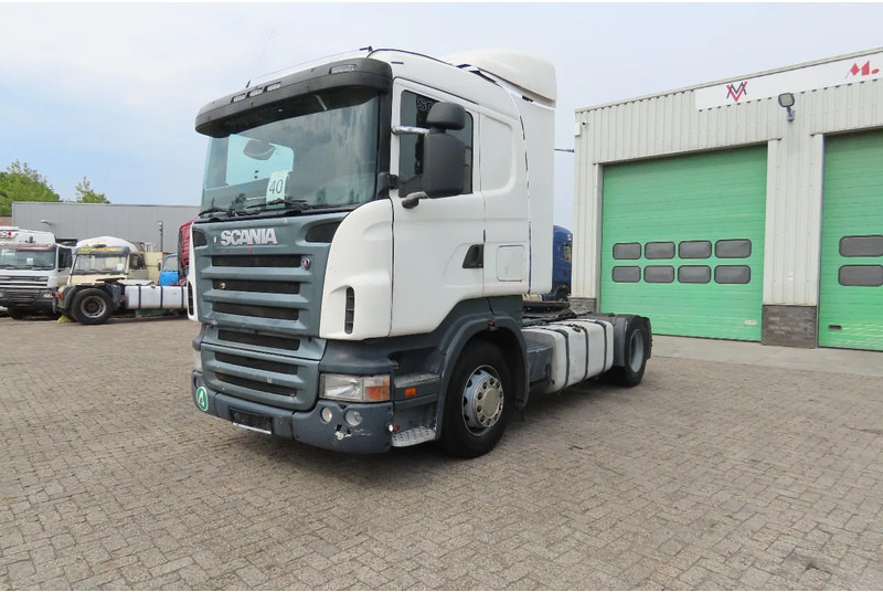 Scania R420 2 tanks, 2 beds, manual gearbox - Sattelzugmaschine: das Bild 2 Scania R420 2 tanks, 2 beds, manual gearbox - Sattelzugmaschine: das Bild 2