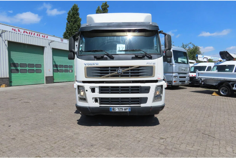 Volvo FM 380 8x4 FULL SPRING. 100% condition! - Fahrgestell LKW: das Bild 2 Volvo FM 380 8x4 FULL SPRING. 100% condition! - Fahrgestell LKW: das Bild 2