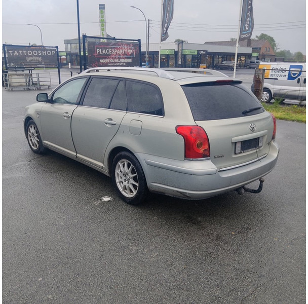 Toyota Avensis - PKW: das Bild 4 Toyota Avensis - PKW: das Bild 4