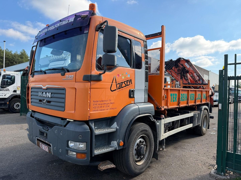 MAN TGA 18.310 4x4 Hydro-drive 2-SEITEN KIPPER + KRAN ATLAS 165 (4x) + RADIO - BE truck - Kipper, Autokran: das Bild 3 MAN TGA 18.310 4x4 Hydro-drive 2-SEITEN KIPPER + KRAN ATLAS 165 (4x) + RADIO - BE truck - Kipper, Autokran: das Bild 3