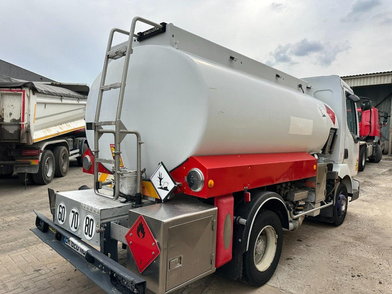 Renault MIDLUM 150 FUEL TANKER / CITERNE MAZOUT - 6500L - 3 COMPARTIMENTS - *ENGINE PROBLEM* - Tankwagen: das Bild 3 Renault MIDLUM 150 FUEL TANKER / CITERNE MAZOUT - 6500L - 3 COMPARTIMENTS - *ENGINE PROBLEM* - Tankwagen: das Bild 3