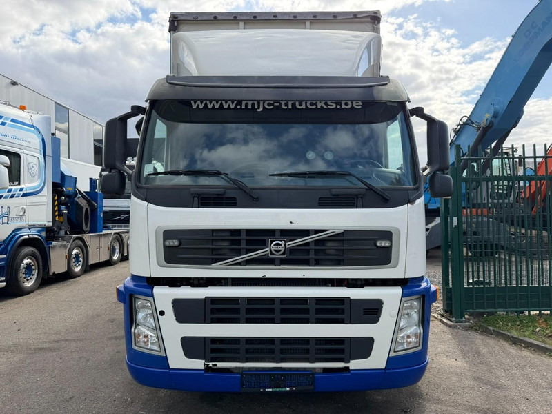 Volvo FM 370 6x2 BOX 8m15 - LIFT + STEERING AXLE - EURO 5 - I SHIFT - 26T - TÜV 06/2026 - VERY NICE CONDITION - BE TRUCK - Plane LKW: das Bild 2 Volvo FM 370 6x2 BOX 8m15 - LIFT + STEERING AXLE - EURO 5 - I SHIFT - 26T - TÜV 06/2026 - VERY NICE CONDITION - BE TRUCK - Plane LKW: das Bild 2
