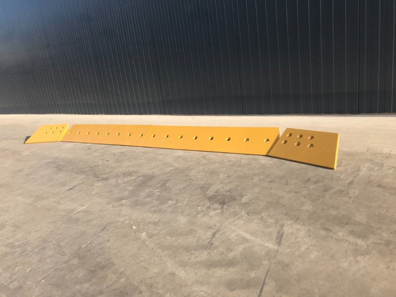 Cat D6R - Anbauteil für Baumaschine: das Bild 2 Cat D6R - Anbauteil für Baumaschine: das Bild 2