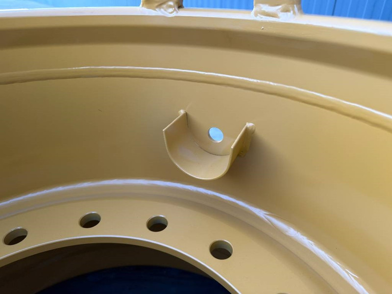 Cat 17.00-25/1.7 RIM for 20.5 x 25 - CAT 938M - Felgen und Reifen für Baumaschine: das Bild 4 Cat 17.00-25/1.7 RIM for 20.5 x 25 - CAT 938M - Felgen und Reifen für Baumaschine: das Bild 4