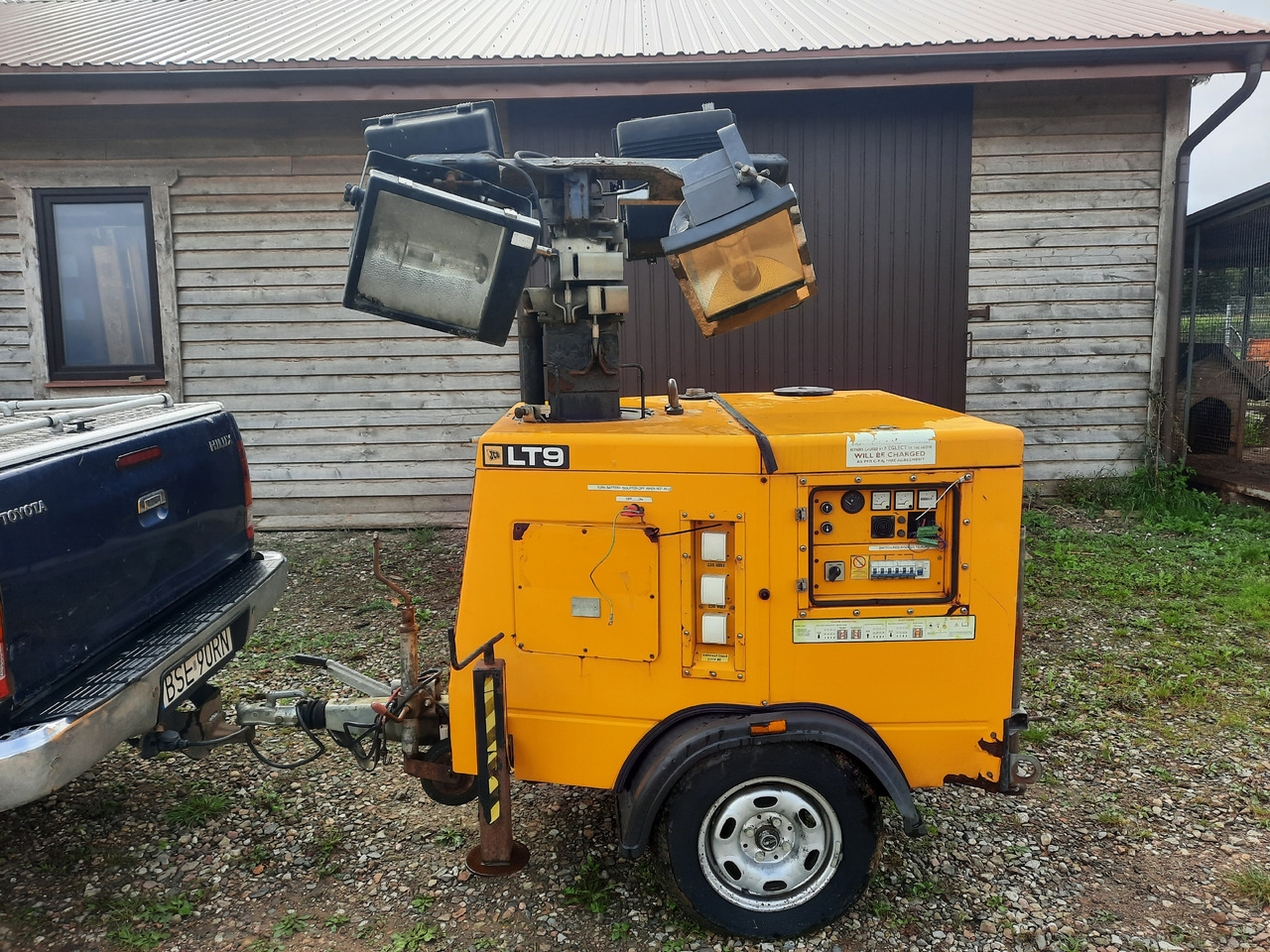 JCB LT9 - Lichtmasten: das Bild 2 JCB LT9 - Lichtmasten: das Bild 2