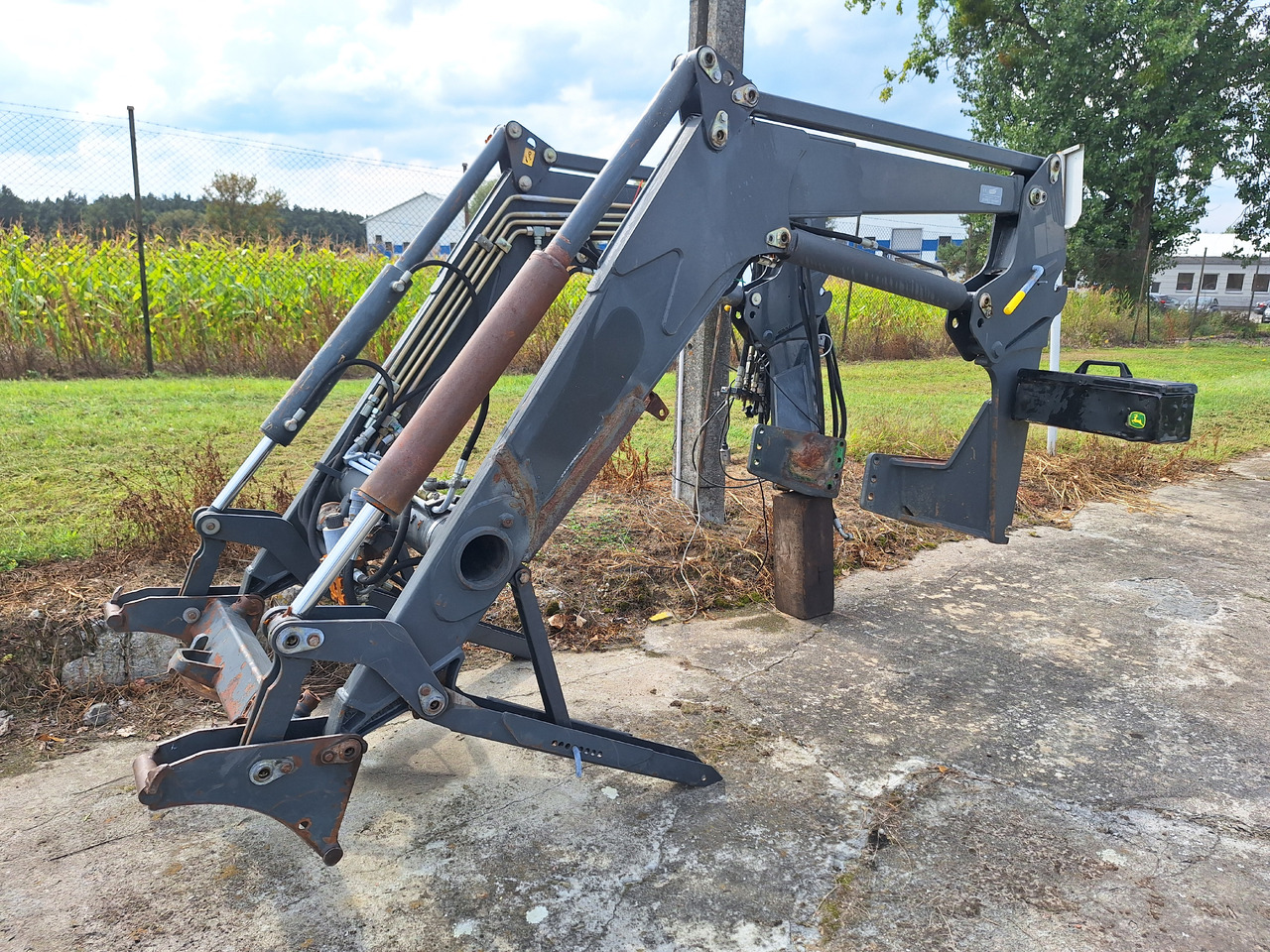 Frontlader für Traktor Manip MP85: das Bild 1