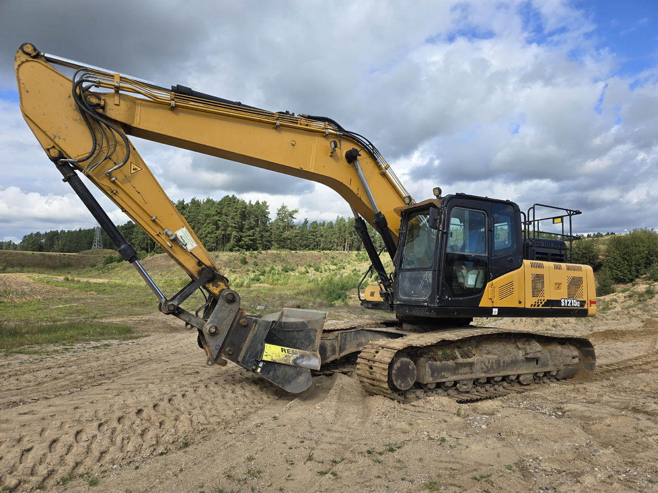 SANY SY215c - Kettenbagger: das Bild 3 SANY SY215c - Kettenbagger: das Bild 3