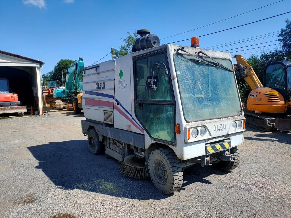 DULEVO 200-4 - Kehrmaschine: das Bild 4 DULEVO 200-4 - Kehrmaschine: das Bild 4