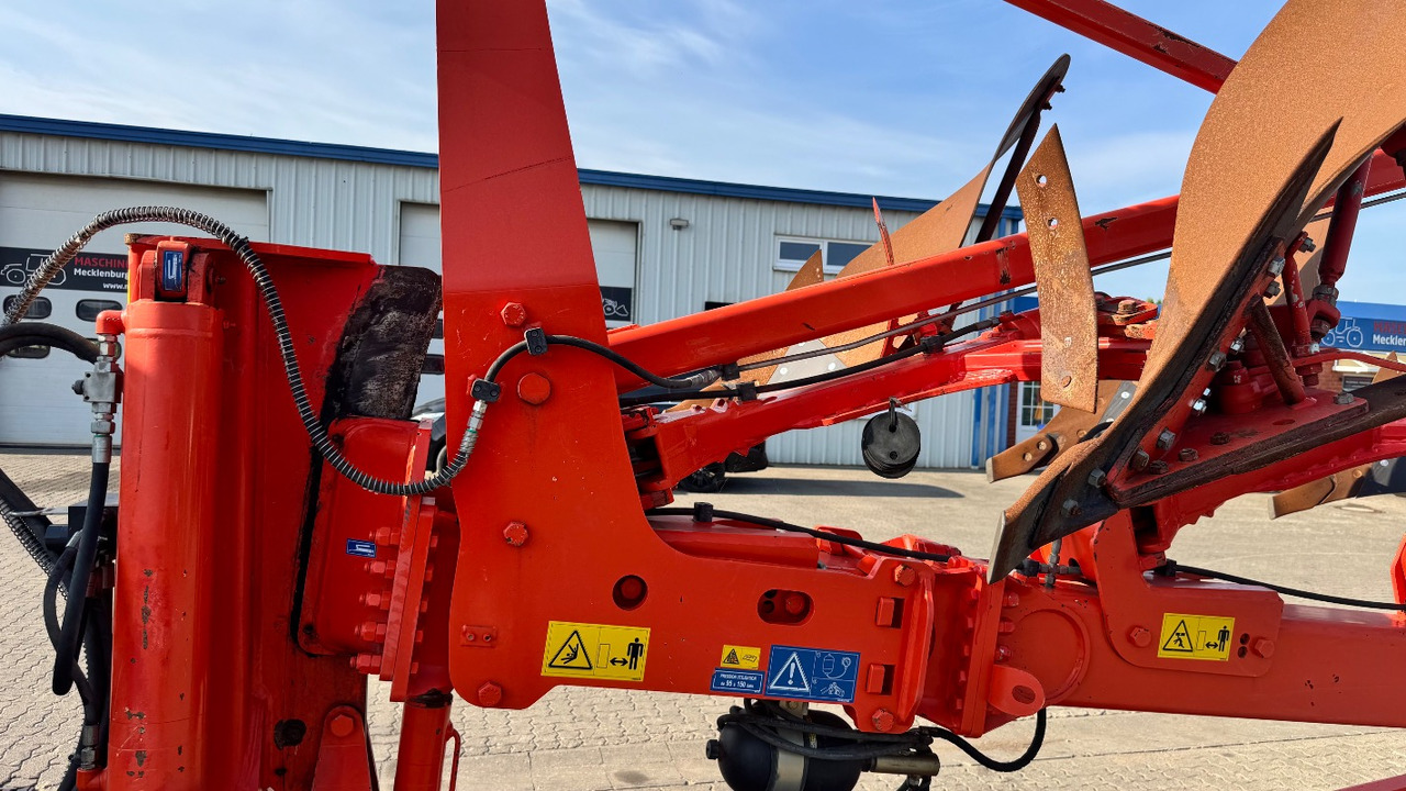 Kuhn Challenger T - 8-furchig #TOP# - Pflug: das Bild 4 Kuhn Challenger T - 8-furchig #TOP# - Pflug: das Bild 4