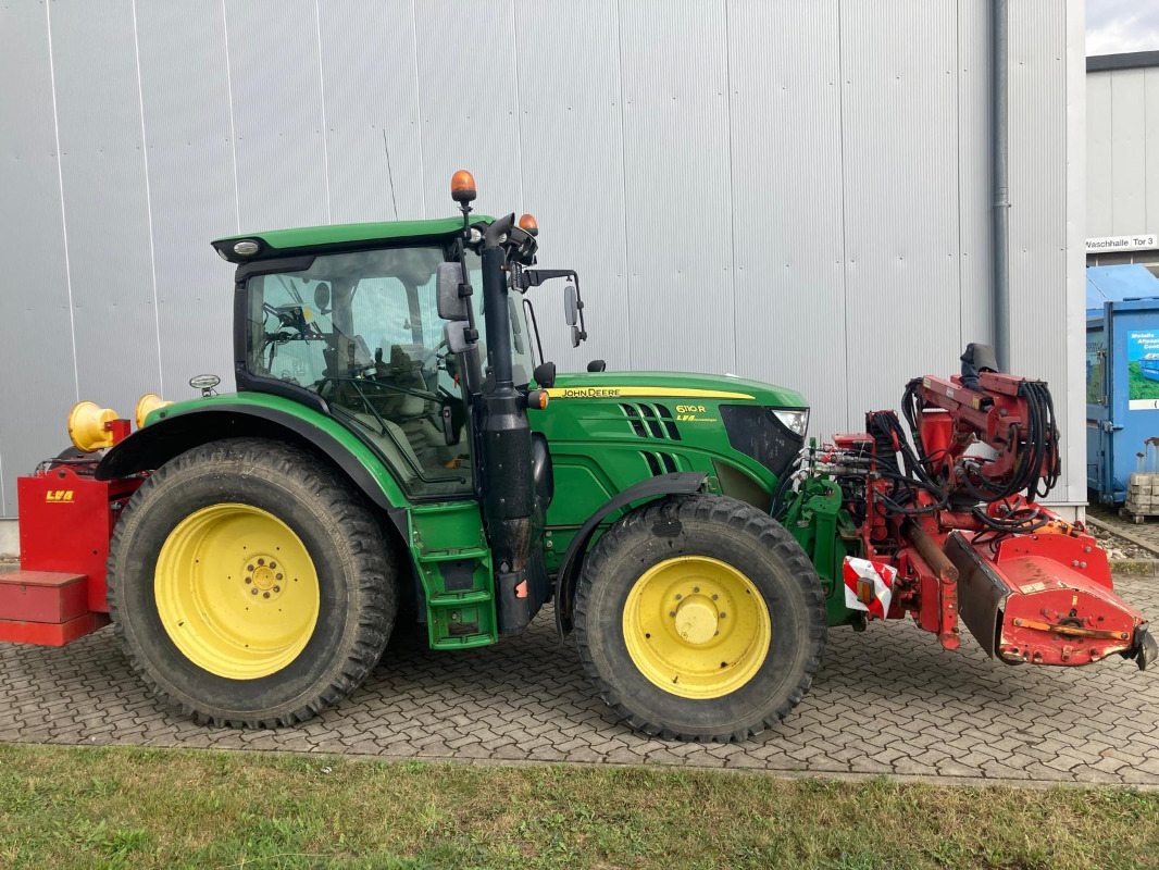 John Deere 6110R - Traktor: das Bild 1 John Deere 6110R - Traktor: das Bild 1