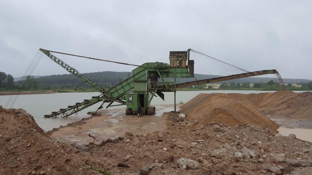 150 t 14m Arbeitstiefe - Schürfkübelbagger: das Bild 2 150 t 14m Arbeitstiefe - Schürfkübelbagger: das Bild 2