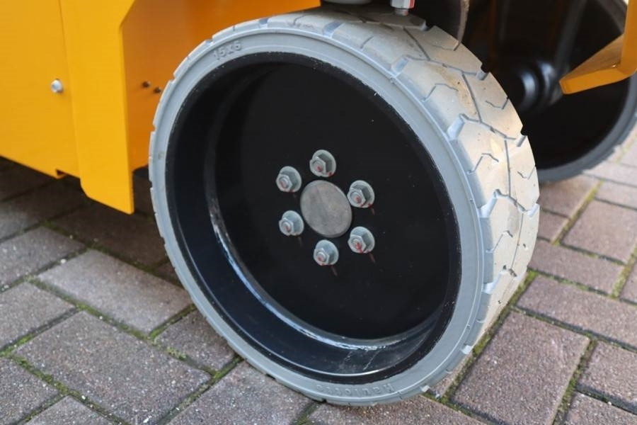 Scherenbühne Haulotte Compact 8N Valid inspection, *Guarantee! 8m Workin: das Bild 9