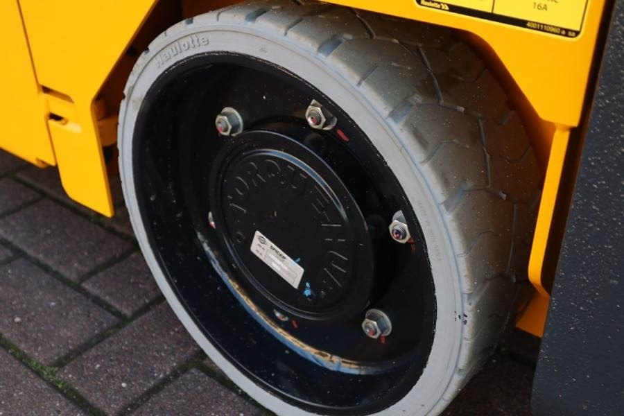 Scherenbühne Haulotte Compact 8N Valid inspection, *Guarantee! 8m Workin: das Bild 11