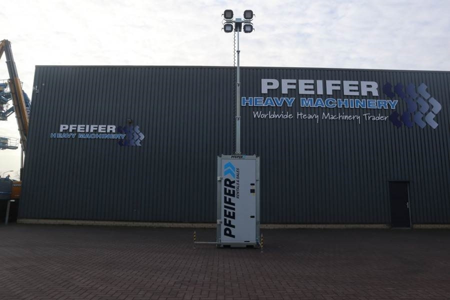 Trime X-BOX M 4 x 320W Valid inspection, *Guarantee! Max - Lichtmasten: das Bild 5 Trime X-BOX M 4 x 320W Valid inspection, *Guarantee! Max - Lichtmasten: das Bild 5