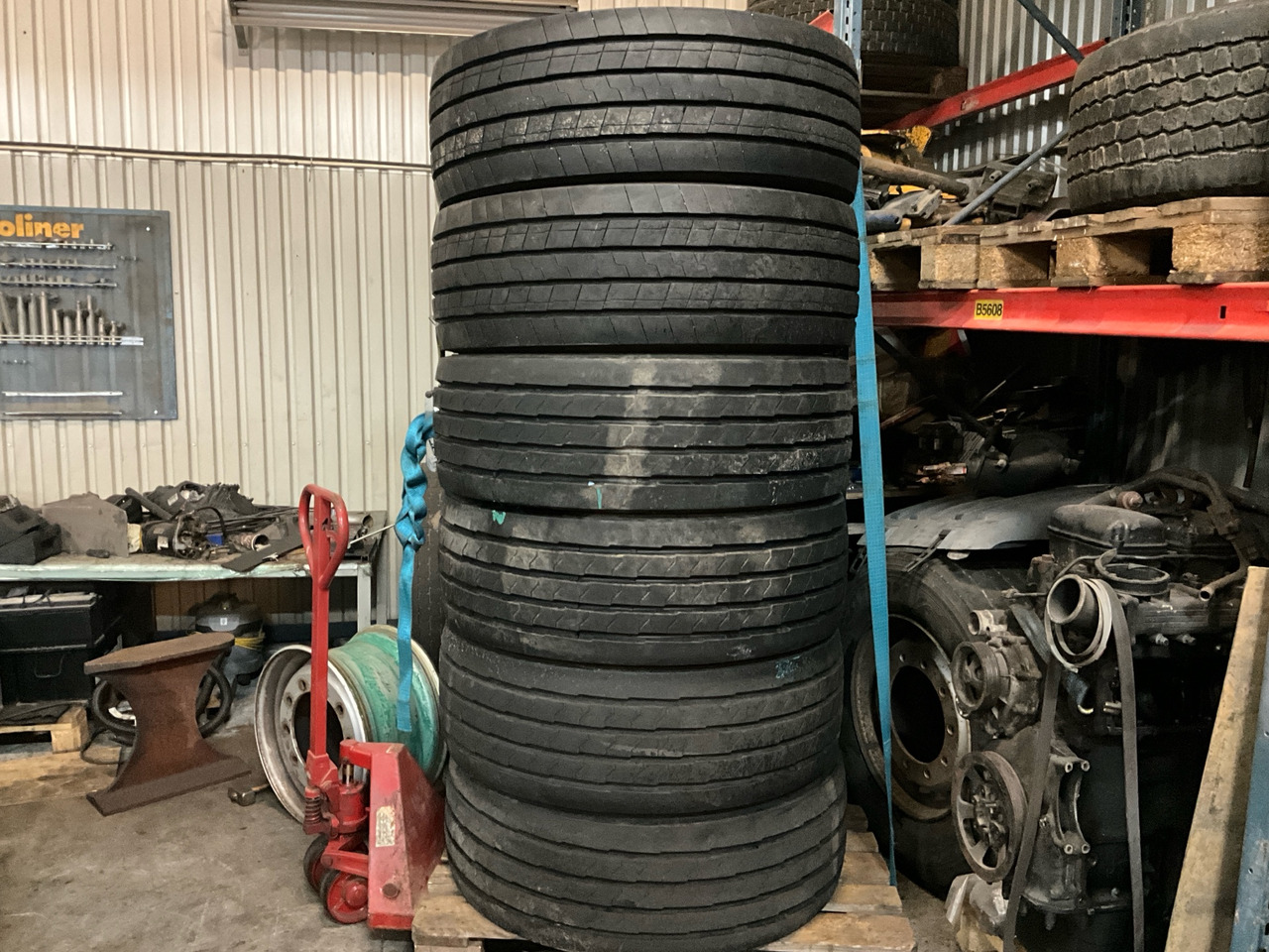 Goodyear KMAX T - Reifen für LKW: das Bild 1 Goodyear KMAX T - Reifen für LKW: das Bild 1