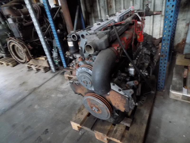 DAF Daf rs200 Euro2 825 ATI - Motor für LKW: das Bild 2 DAF Daf rs200 Euro2 825 ATI - Motor für LKW: das Bild 2