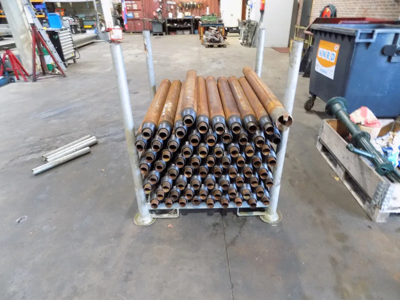 Onbekend BOORPIJPEN DRILLING PIPE - Bohrgerät: das Bild 2 Onbekend BOORPIJPEN DRILLING PIPE - Bohrgerät: das Bild 2