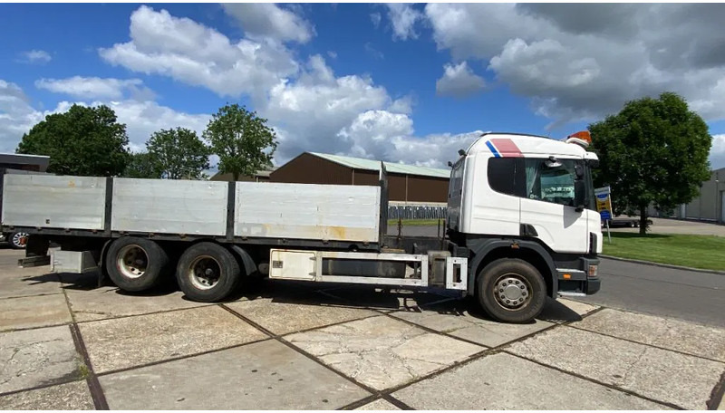 Scania P124-400 Scania met plateau en mogelijkheid voor kraan achter cabine - Koffer LKW: das Bild 5 Scania P124-400 Scania met plateau en mogelijkheid voor kraan achter cabine - Koffer LKW: das Bild 5