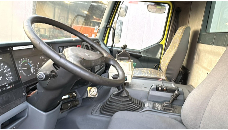 Kipper Renault KERAX 340 (4X4 / CAMION FRANCAIS / PARFAIT ETAT / LAMES / BOITE ET POMPE MANUELLE / FRENCH TRUCK): das Bild 13