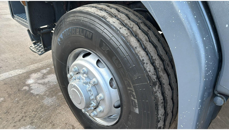 Kipper Renault KERAX 340 (4X4 / CAMION FRANCAIS / PARFAIT ETAT / LAMES / BOITE ET POMPE MANUELLE / FRENCH TRUCK): das Bild 10