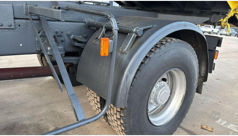 Kipper Renault KERAX 340 (4X4 / CAMION FRANCAIS / PARFAIT ETAT / LAMES / BOITE ET POMPE MANUELLE / FRENCH TRUCK): das Bild 12