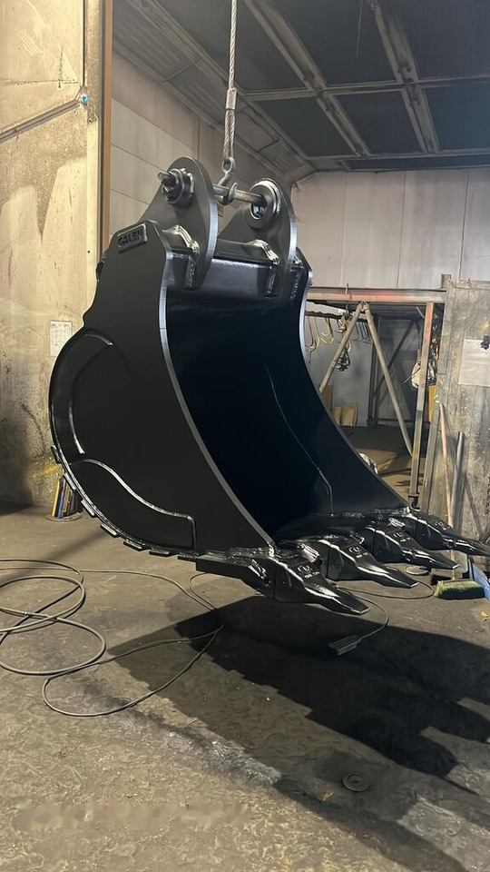 Hitachi ZX400 Channel Bucket - Baggerschaufel: das Bild 1 Hitachi ZX400 Channel Bucket - Baggerschaufel: das Bild 1