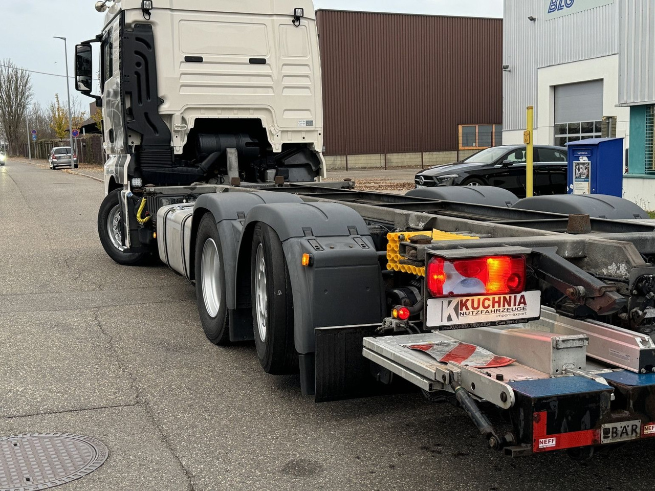 MAN TGX 26.500 XLX Lenkachse BDF 7,15-7,45 u-LBW 2t - Containerwagen/ Wechselfahrgestell LKW: das Bild 2 MAN TGX 26.500 XLX Lenkachse BDF 7,15-7,45 u-LBW 2t - Containerwagen/ Wechselfahrgestell LKW: das Bild 2